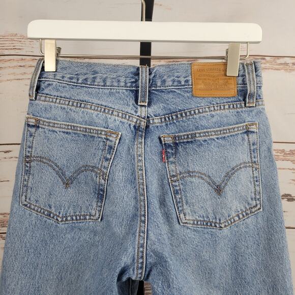 Levi's Premium Wedgie High Rise Jean Raw Hem Size 25 - Picture 6 of 11